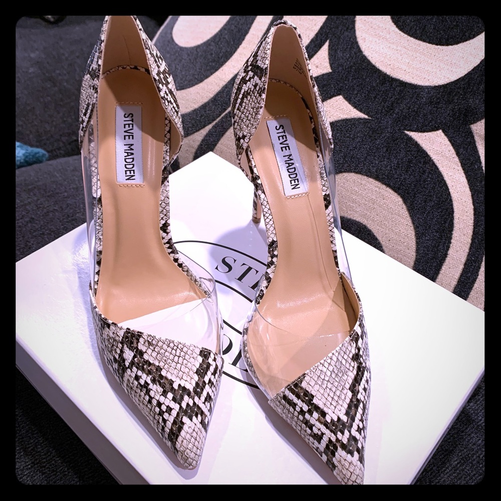 Steve Madden sexy high heel snakeskin size 8